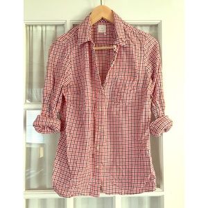 Gap checkered button down shirt